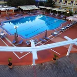 Kouros Hotel Drama