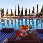 Kouros Hotel