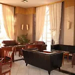 Kouros Hotel 4*