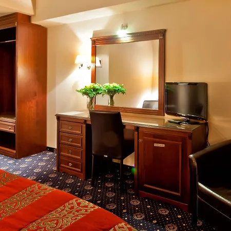 Hotel Kouros Drama
