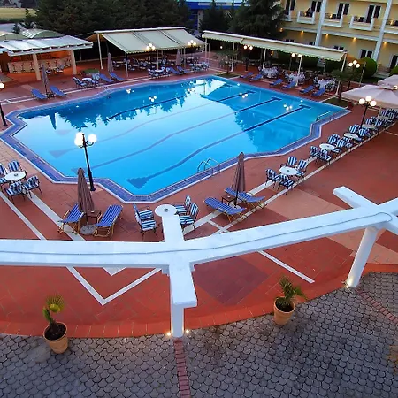 Kouros Hotel Drama
