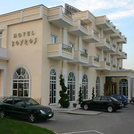 Kouros Hotel Drama