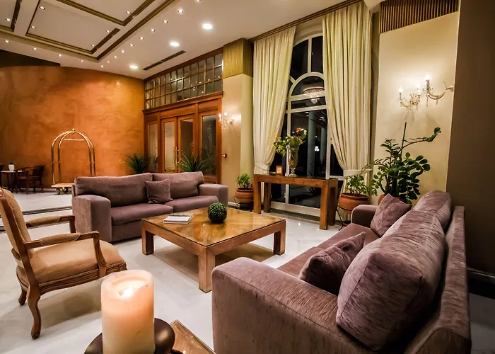 Kouros Hotel 4*
