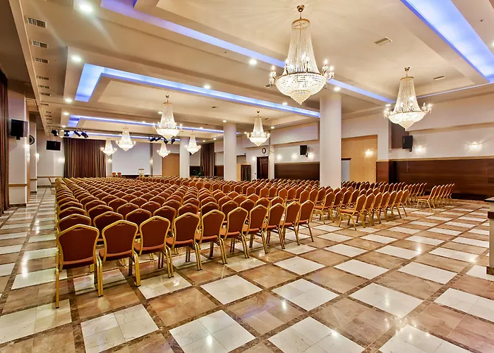 Kouros Hotel Dráma