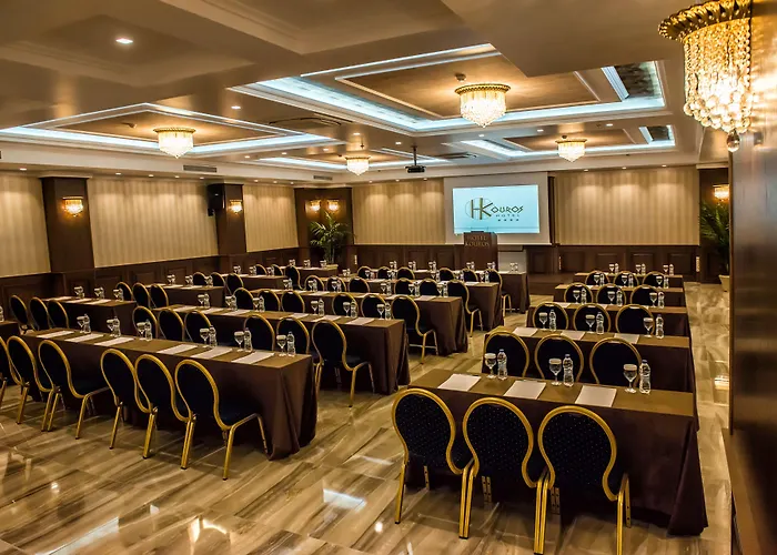 Hotel Kouros 4*