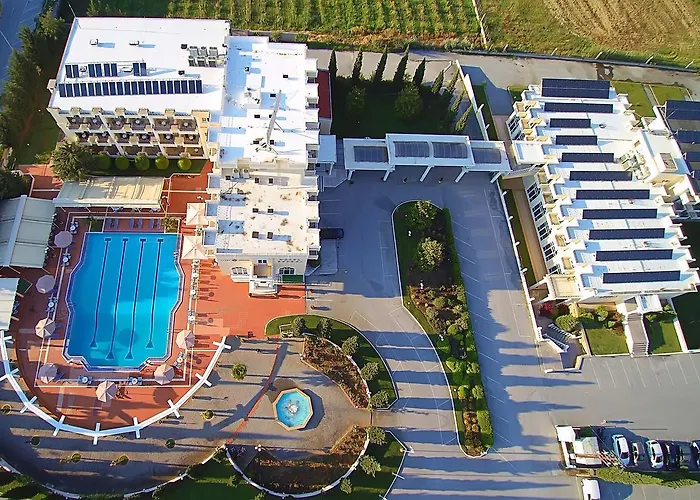 Kouros Hotel 4*