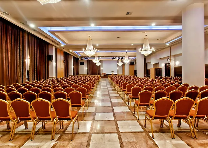 Kouros Hotel Dráma