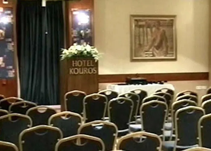 Kouros Hotel Dráma